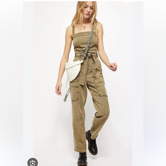 ⭕️SOLD⭕️Host Pick✨ Free People Go West Utility Denim Jumpsuit - Picture 7 of 9